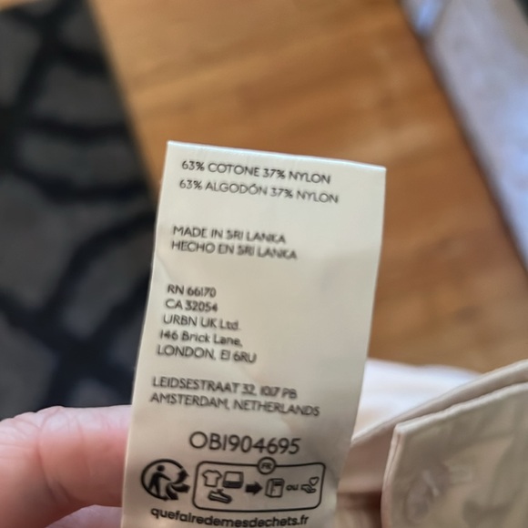 Maeve Utility Barrel Trouser Pants by Anthropologie size 4 gently used - Picture 5 of 5